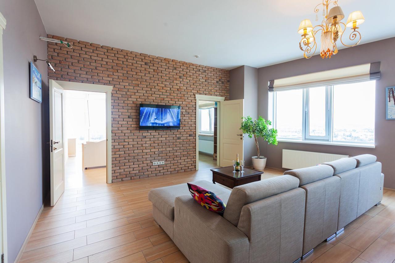 Stylish Views Apartments In The Parasol. Parus .Obolonskaya Embankment Kyiv Exterior foto